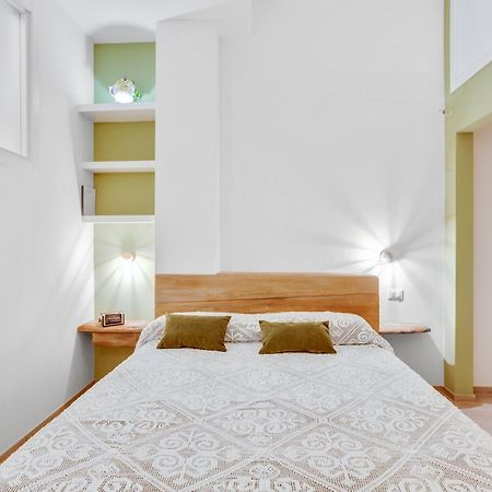 Madame Bari' Suite Apt In The Heart Of Bari Esterno foto