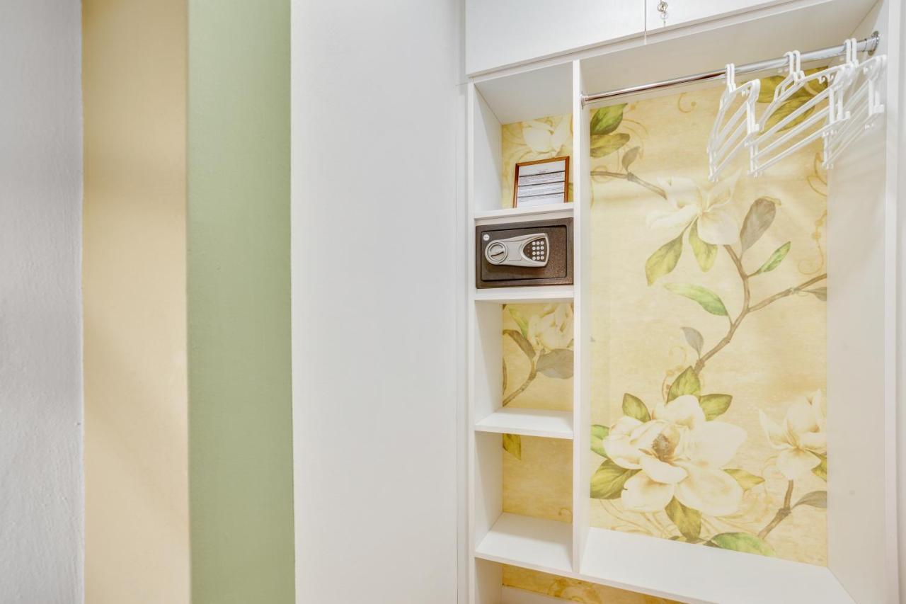 Madame Bari' Suite Apt In The Heart Of Bari Esterno foto