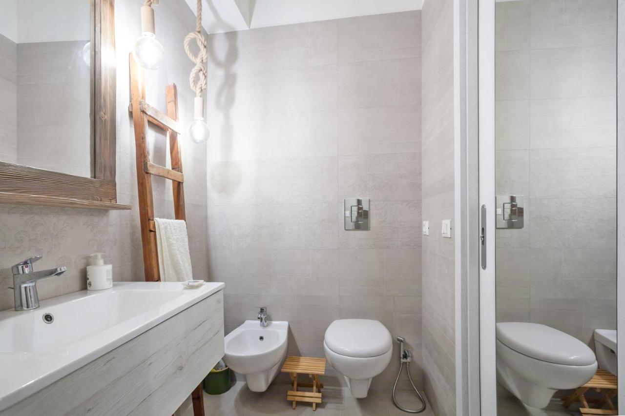 Madame Bari' Suite Apt In The Heart Of Bari Esterno foto